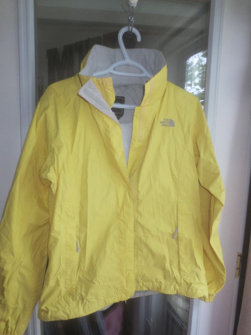 The North Face Hyvent Rain Windbreaker Packable Jacket - Size M Women's